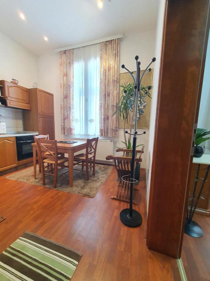 Prenociste Nikolas Grand Apartment *