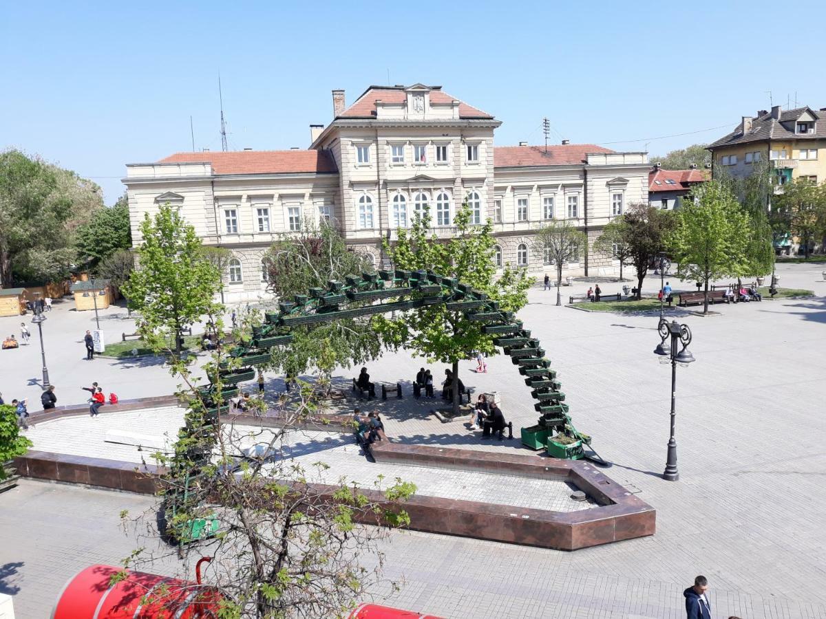 Prenociste Nikolas Grand